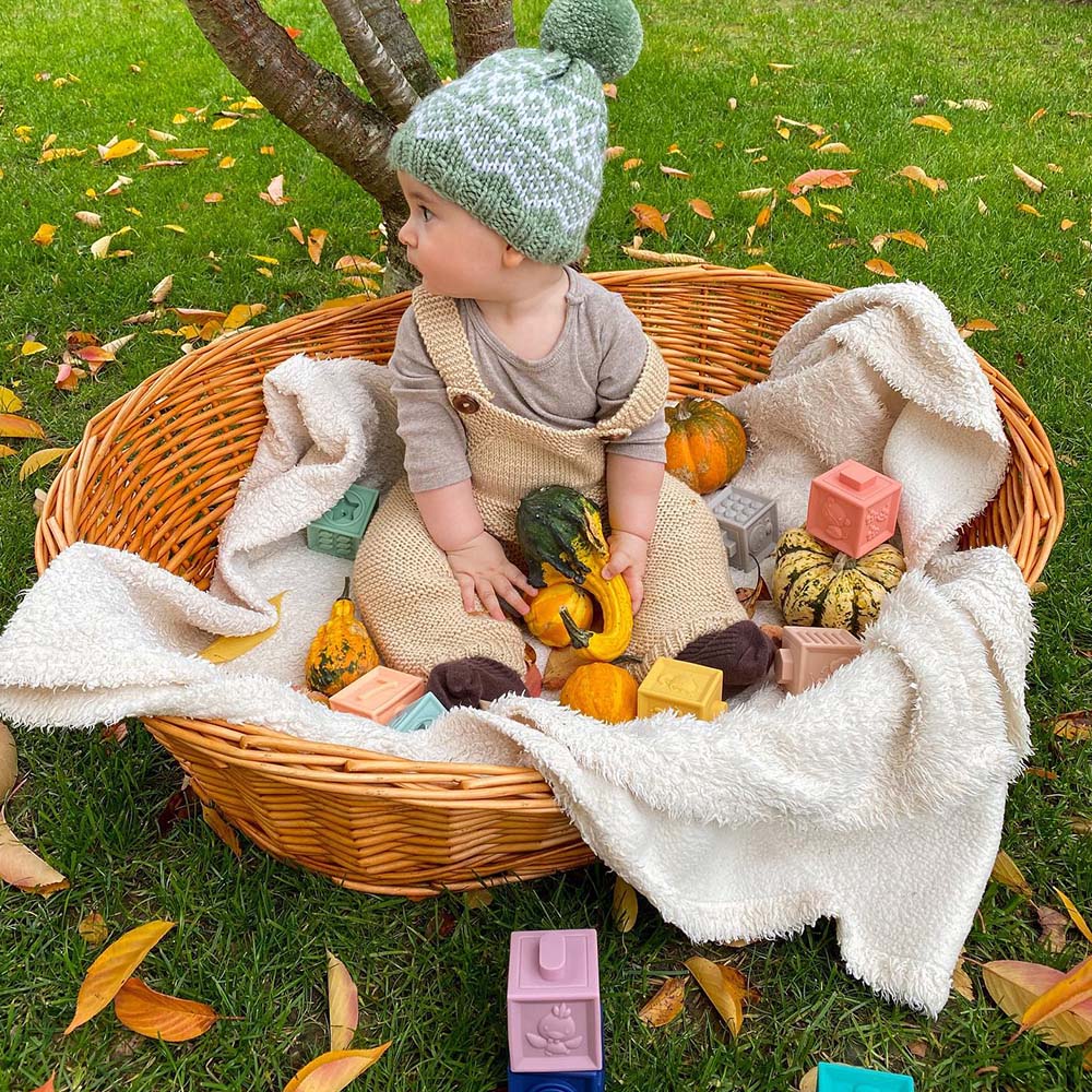 KIANAO Bestselling Baby Clothes, Toys, and Accessories Collection