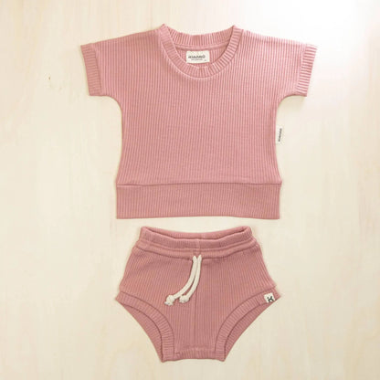 old rose organic cotton two-piece set with comfortable elastic waistband shorts for unrestricted movement
